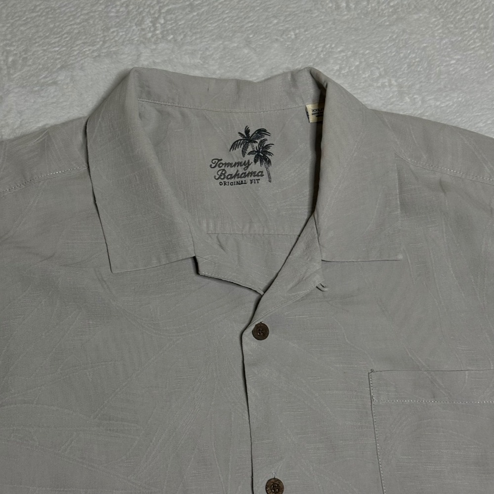 Tommy Bahama Mens XXL Gray 100% Silk Tropical Leaf Jacquard Button Down Shirt - Picture 3 of 7